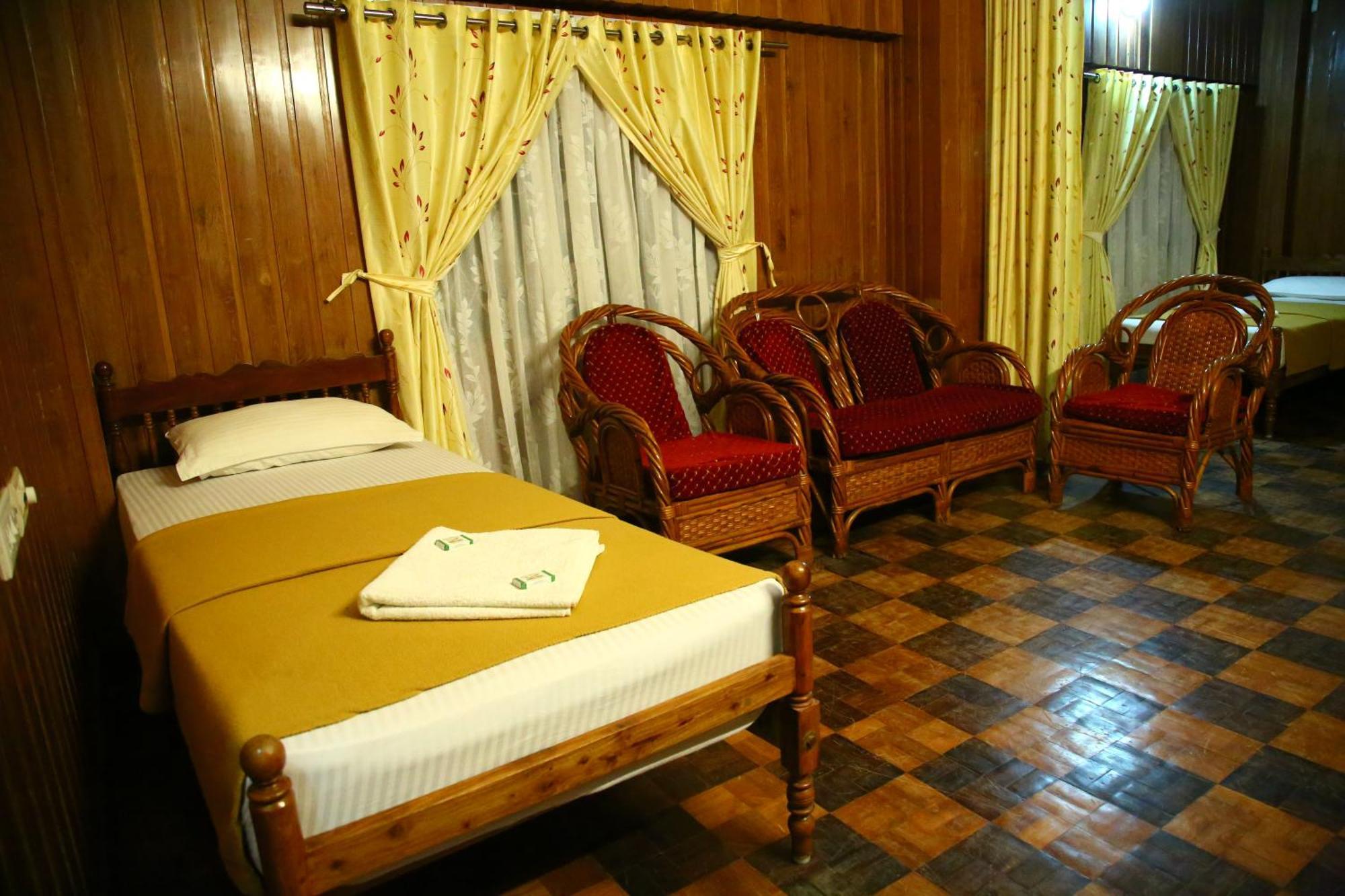 Lake Palace Family Resort Kumarakom Exterior foto